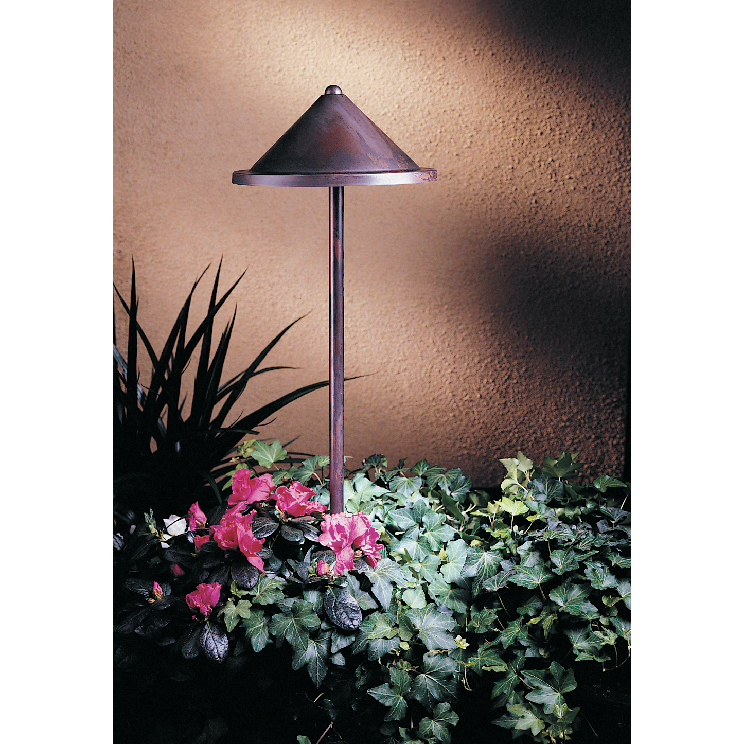 Berkeley 12V 18 watt Rustic Brown Landscape Light